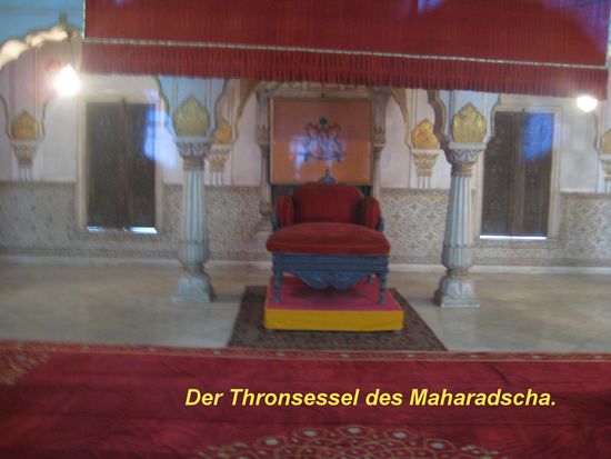 Auf diesem Sessel "thronten" einst die Maharadschas.