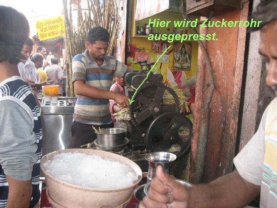 Es gibt keine Arbeit, die nicht am Straßenrand ausgeführt wird.