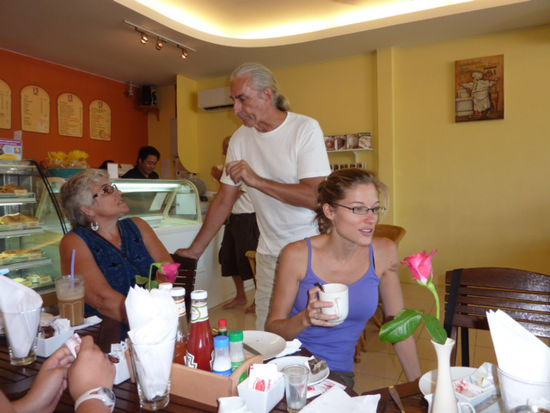 gemeinsames Fruehstueck mal im Cafe