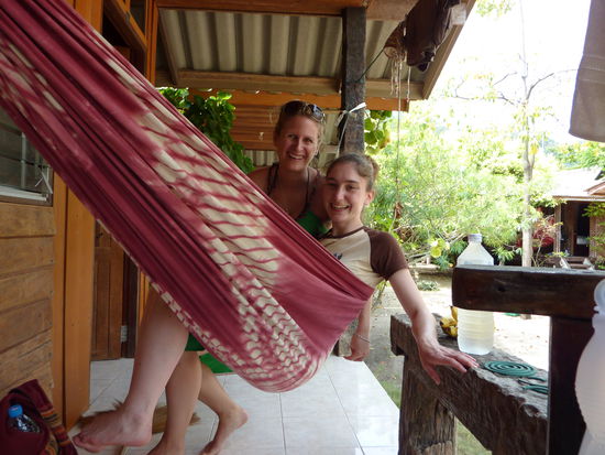 Und hier auch ein kleines Foto von mir und Hanna. Hanna und ich sind ca. 1 Woche zusammen gereist ... Jaaaa so strahlende Gesichert, gell!!!