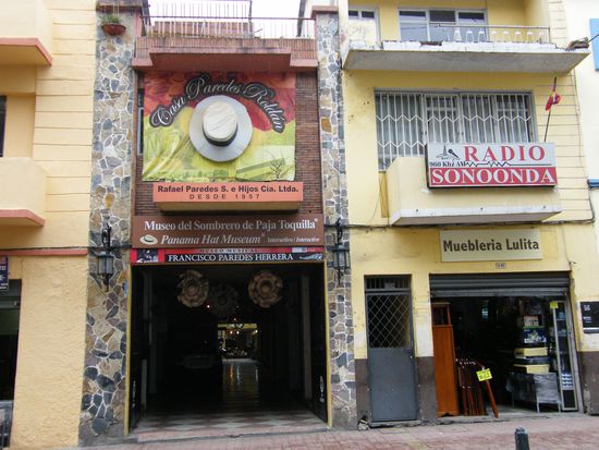 Panama Hut Fabrik und Museum in Cuenza, weil der naemliche Hut aus Equador stammt ... und nicht aus Panama ... hat man uns erzaehlt ....