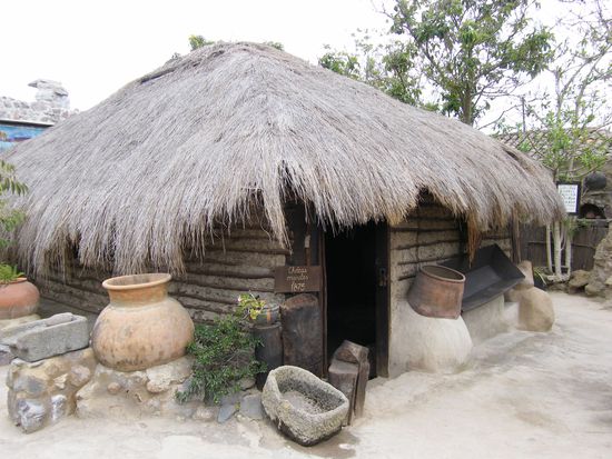 ein original Indianerhaus im Museum ...