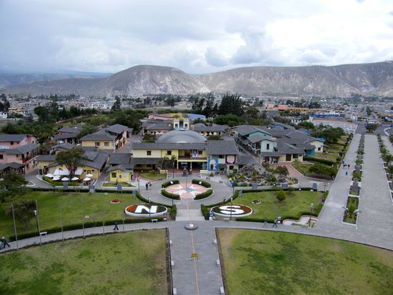 Blick vom Monument, kurz unter der Weltkugel ... siehe oben