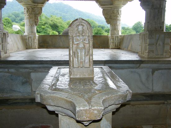 auch von innen ... also der Tempel