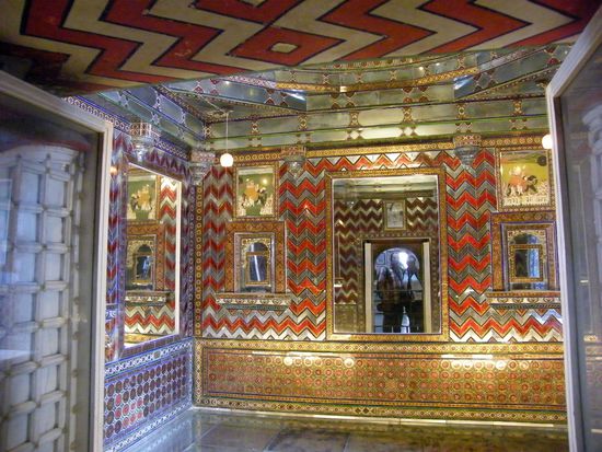 Spiegelzimmer im Palast