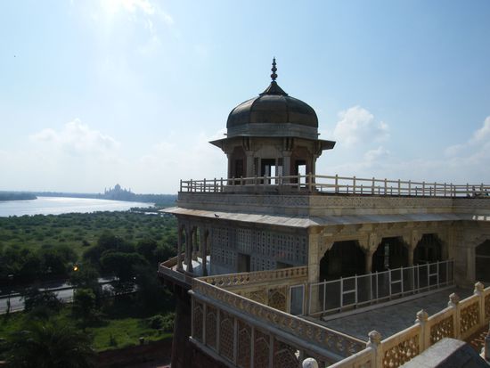 Blick vom roten Fort zum Taj Mahal