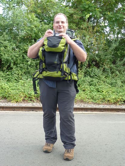 Andreas, der schreibende und Anweisungen entgegen nehmend ....