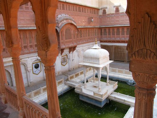 kleiner Badeteich im Fort