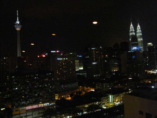 ha, haaaa ... das ganze mal im Dustern ....