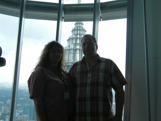 hinter den beiden... wäre beinahe der 2. Tower zu sehen gewesen ....