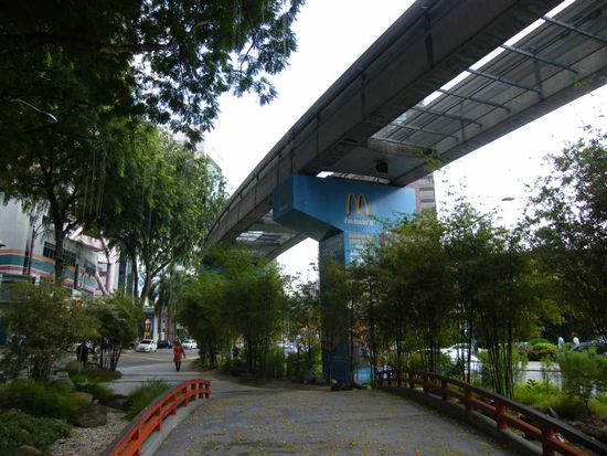 was man sagen muss, es gibt wirklich ziemlich viel Grün in der Stadt... ohne Quatsch ...