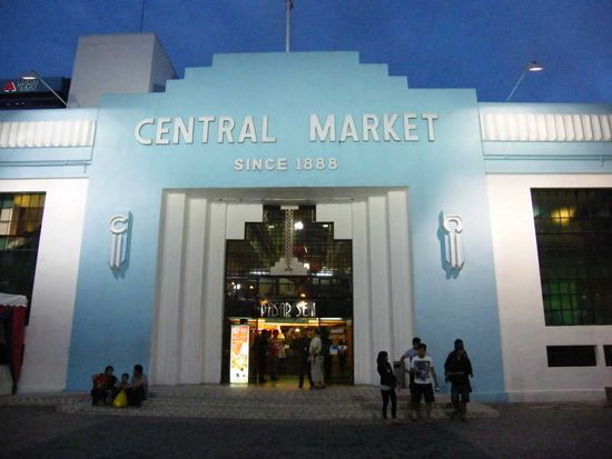 Eingang zum Zentralmarkt