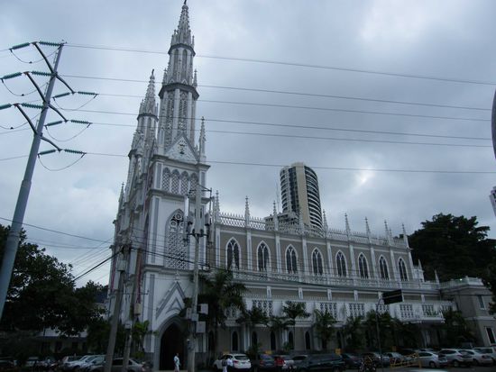 eine von 2 Kirchen in der Stadt...