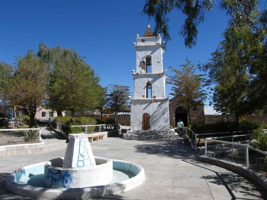 Glockenturm in einem Dorf .. halt.