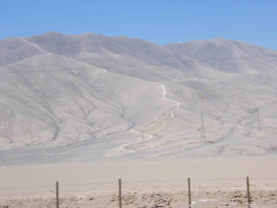 diesen Blick werden wir die nächsten 5 Stunden aus dem Bus haben ... spannend oder ???