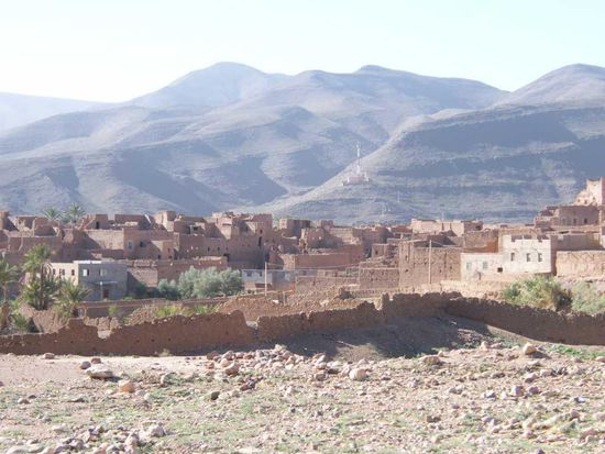 ein Dorf kurz hinter Agdz