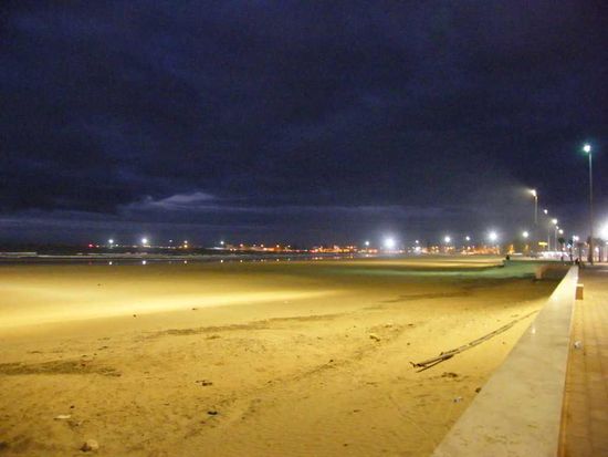 der Strand bei Nacht ...