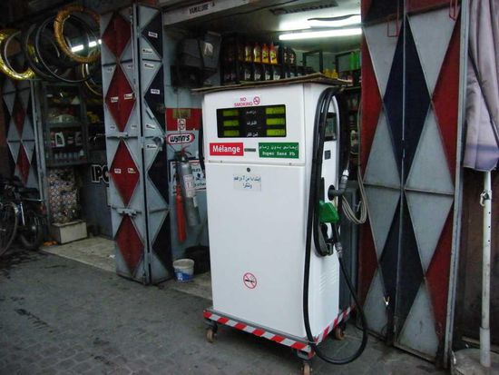 mobile Tankstelle inmitten des Souk ... 