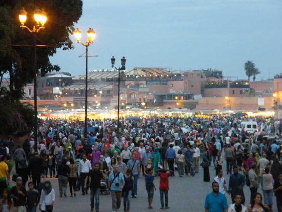 wieder nix los auf dem Fna Platz ...