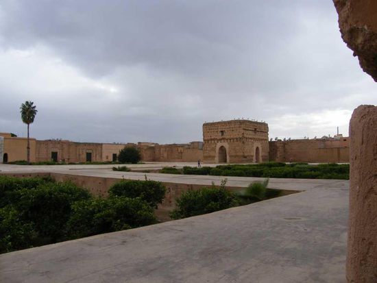 im Königspalast ...