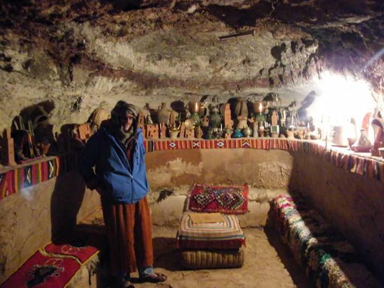 die Familiengrotte in einem steinalten Haus mit dem Andi