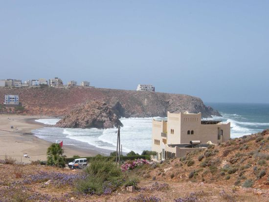 hier sieht man das kleine, sehr mondäe Hotel ... grins