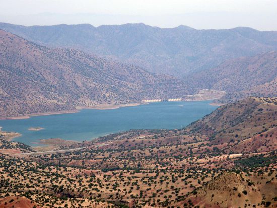 Talsperre kurz vor Agadir ...