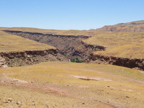 als wenn sich die Erde öffnet