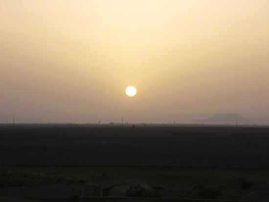 Sonnenuntergang in der Wüste ...