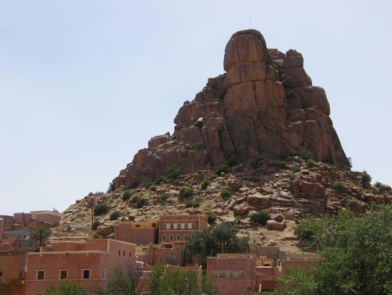 der Chapeau Napoleon ...das sieht man doch eindeutig ... 