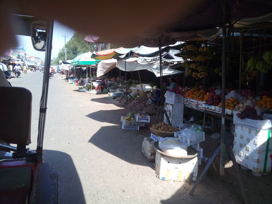 auf dem Weg zum Hafen von Kompomg Chhnang