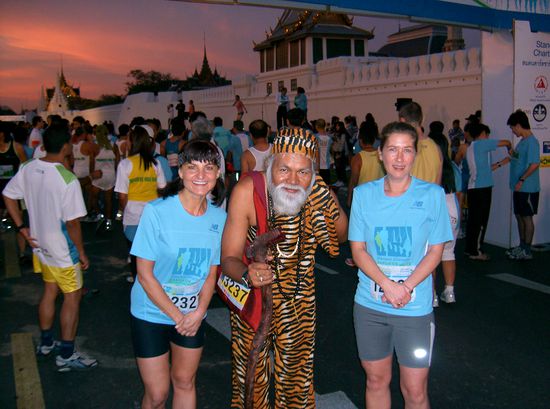 Wenzel und seine Gegner  / sh. den aelteren Herrn oben