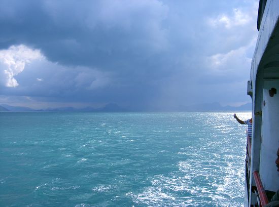 hier konnten wir dem Umwetter entfliehen (Ansicht aufs Festland)