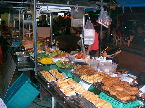 Shrimps und Haehnchen - immer und ueberall zu bekommen
