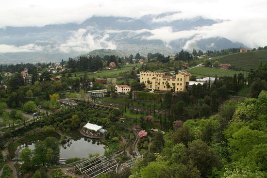 die Gärten um das Schloss