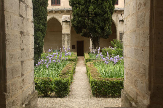 Das Kloster in Villeneuve gegenüber von Avignon ist der ruhende Pol im Trubel der Touristen.
