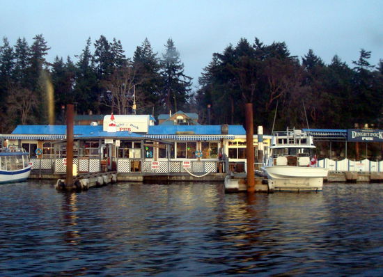 Dinghy Dock Pub auf Protection Island