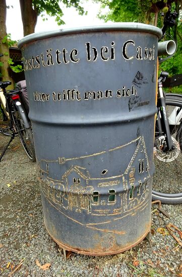 Kunst am Ölfass
