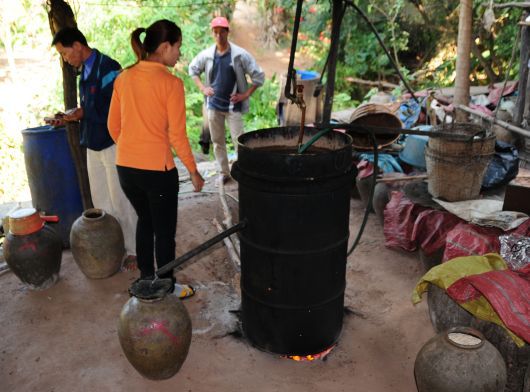 LAO LAO, wird aus "Sticky Reis" und Wasser hergestellt