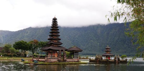 Ulun Janu Lake Tempel