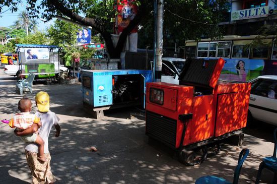 Generator vor unserem Hotel