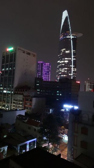 Blick aus unserem Fenster bei Nacht - auf den Tower......