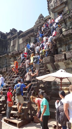 Schlange stehen, um da hochzuklettern, nein Danke, nichts für uns