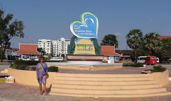 Im Hintergrund das nächste fast fertig gestellte Hotel