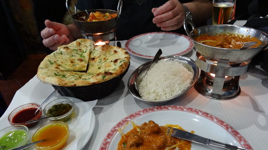 ...aber bei uns gabs lecker Hähnchen Masala und Lammcurry