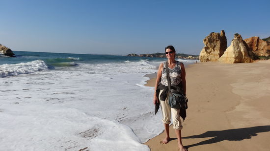 Am Strand war ich alleine unterwegs, aber eine nette Holländerin hat mich fotografiert-das Wasser war recht angenehm