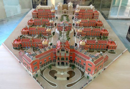 Ein Modell des kompletten Krankenhauskomplexes