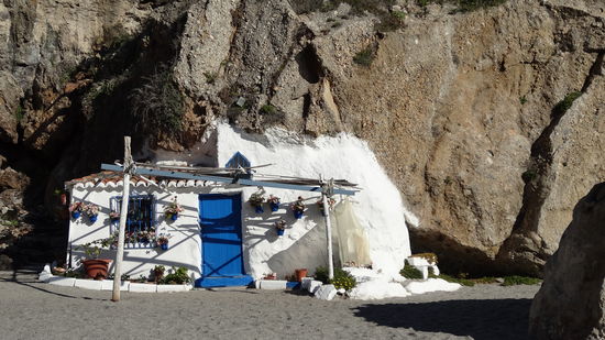 Am kleinen Strand, da scheint noch jemand drin zu wohnen