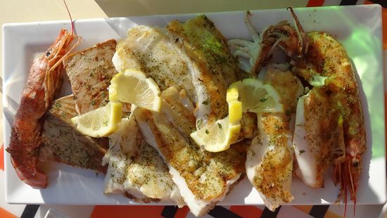 Parillada Mixta de Pescado, Fischplatte für 2 Personen La Cabaña, Promenade Benalmádena Costa