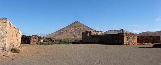 Das Gelände vor der Casa de los Coroneles